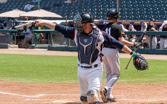 Kalandra, radost, catcher