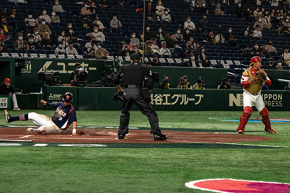 Eric Sogard, slajd, domácí meta