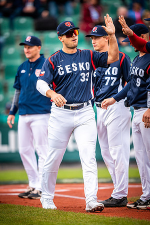 Matěj Menšík, hymna
