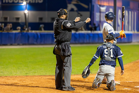 Extraliga 2026 , Robert Vávra , Sabat Praha , Třebíč Nuclears , baseball, umpire, David Chalupa, Chalupa