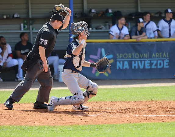 Extraliga 2026 , Robert Vávra , Sabat Praha , Třebíč Nuclears , baseball, umpire, Ondřej Beneš, Beneš